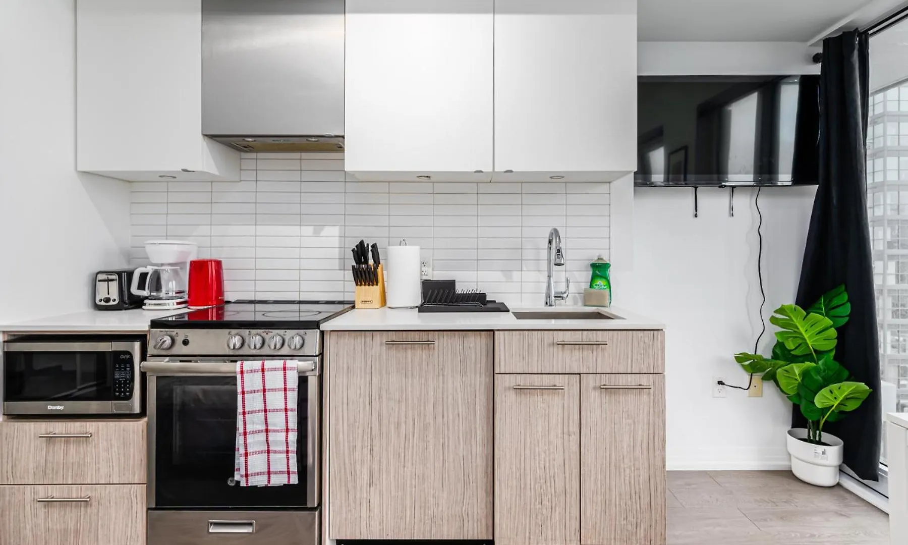 Toronto Garden Suites Canada